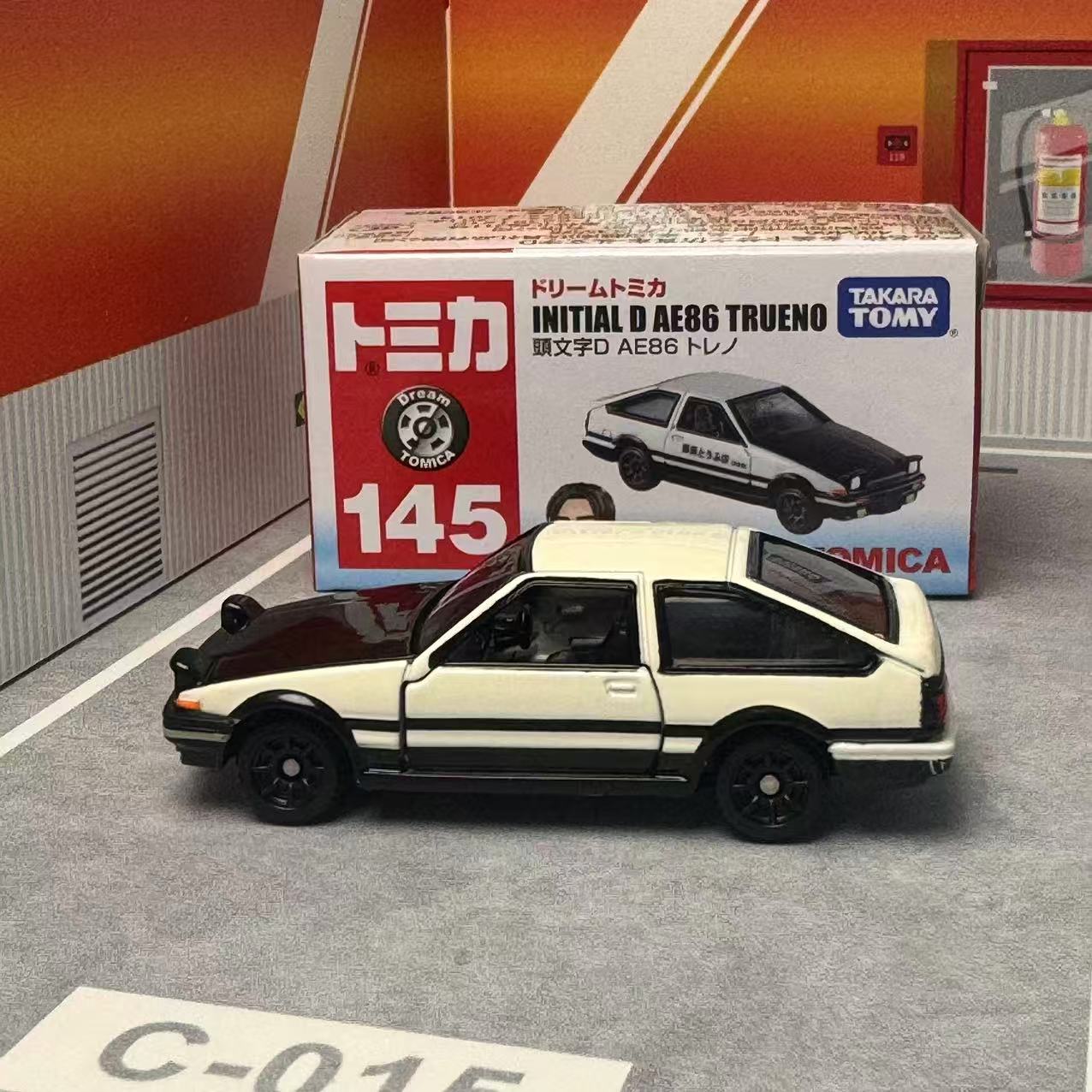 Takara Tomy Tomica NO.145 Drea - Model Kit Ae86 reseña y precio