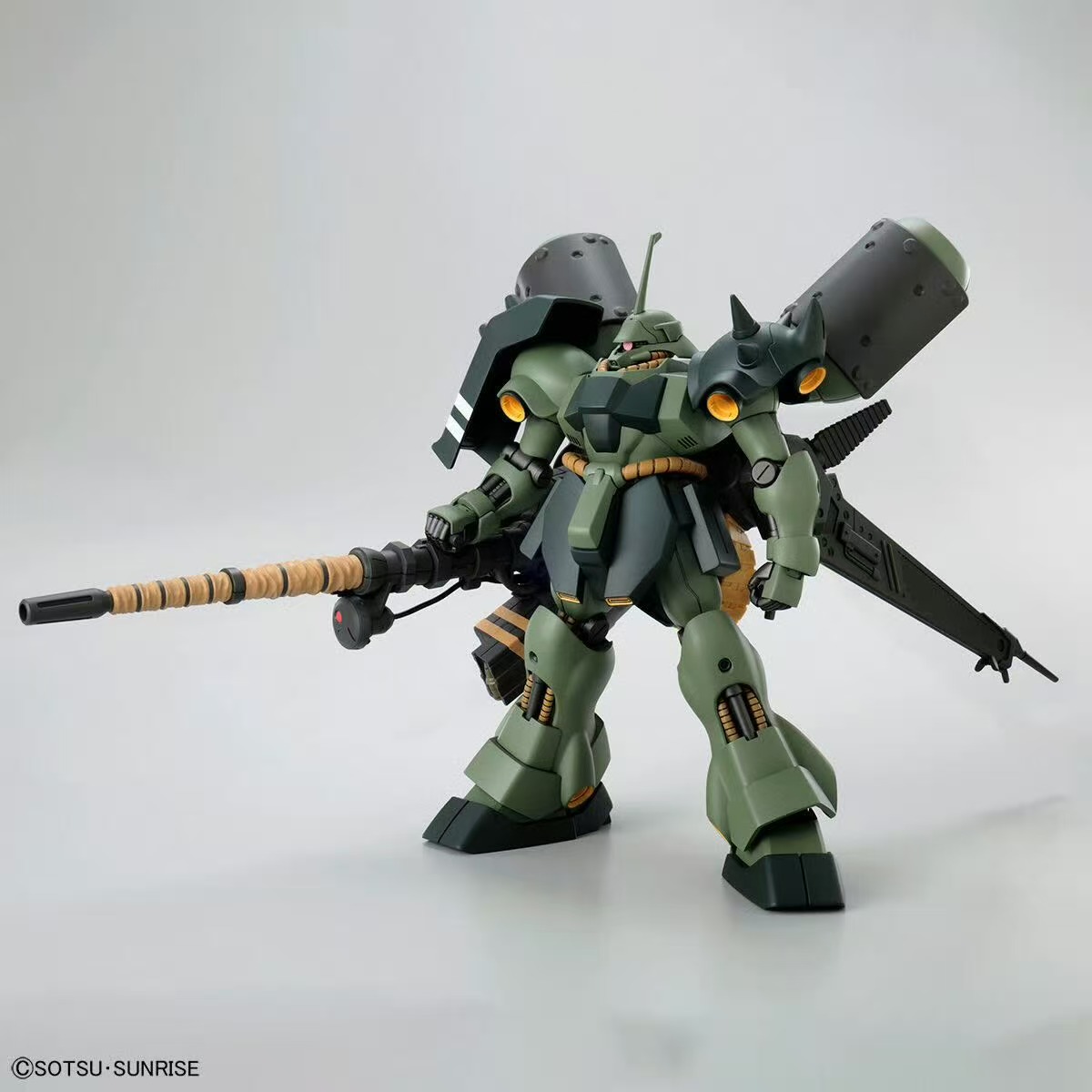 Kit de modelo Bandai HG 1/144  - Model Kit Non Gundam reseña y precio