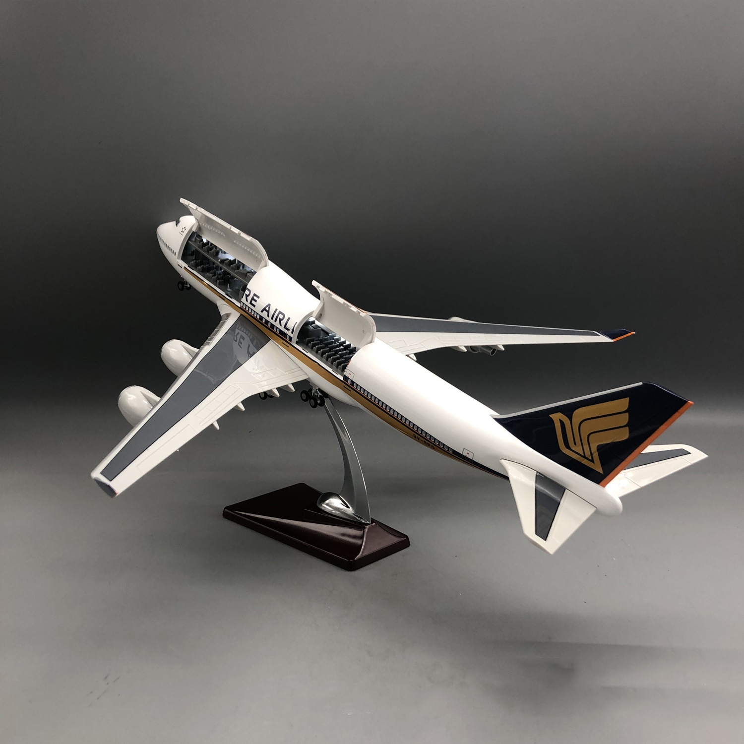 Avión de Resina a Escala 1:160 - Model Kit Singapore reseña y precio