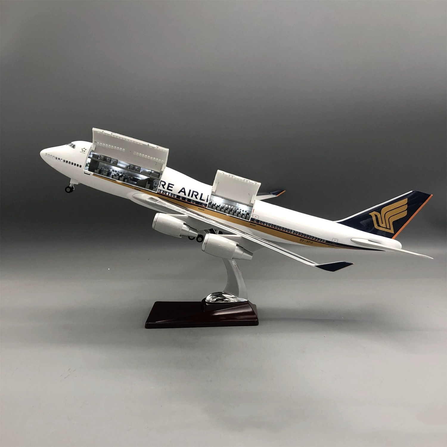 Avión de Resina a Escala 1:160 - Model Kit Singapore reseña y precio